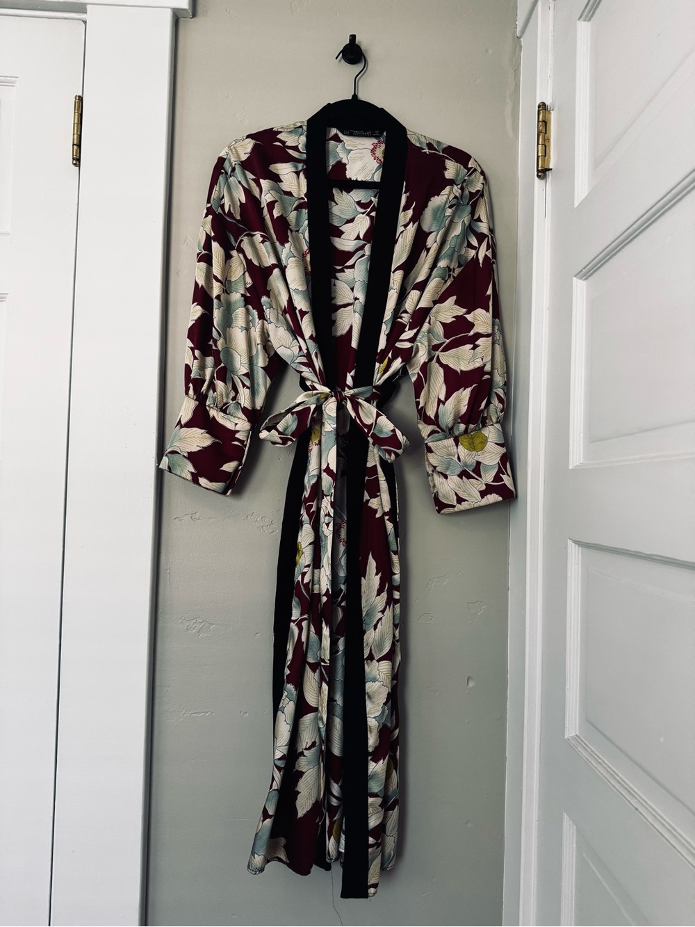 Zara Burgundy Floral Satin Tie-Waist Robe with Black Trim
